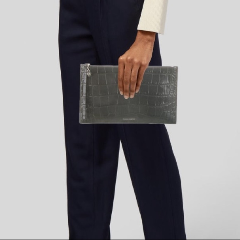 Alexander Mcqueen clutch - Picture 3 of 4